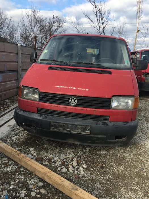 Volkswagen Transporter 2.4D НА ЧАСТИ!!