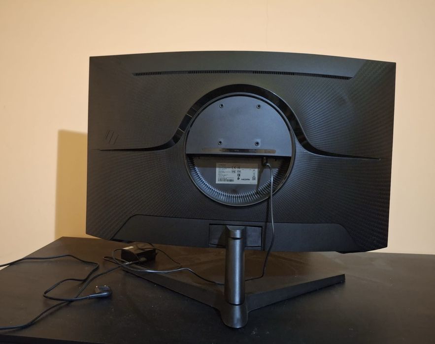 Monitor gaming curbat Samsung Odyssey G5