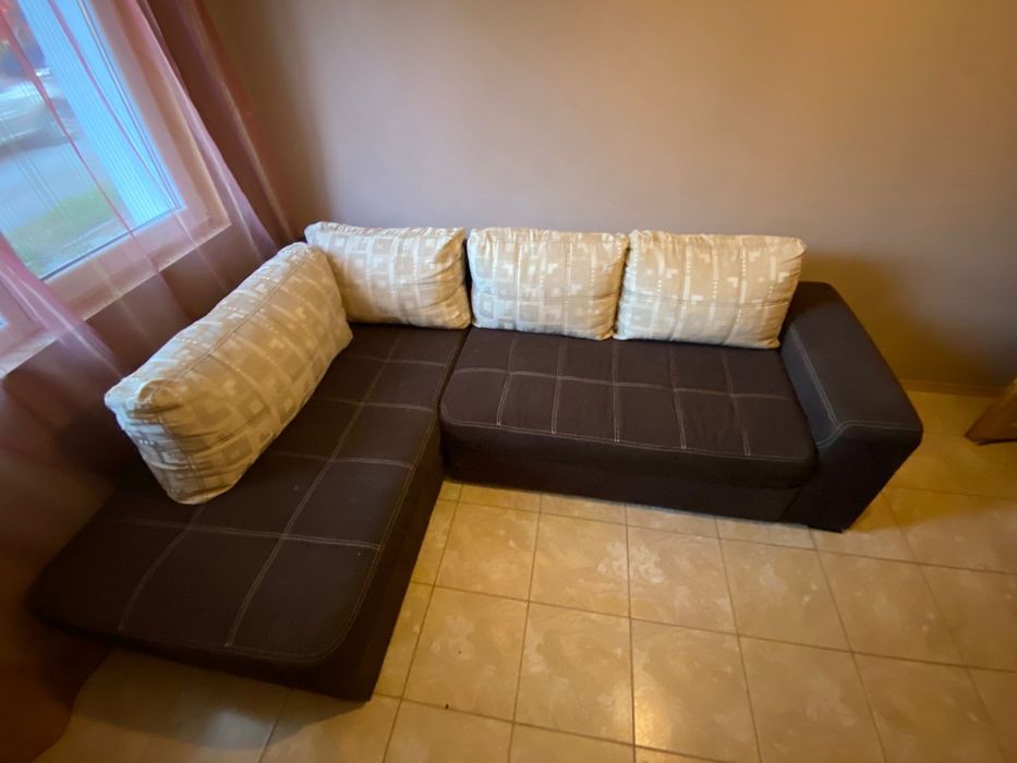 Ъглов разтегателен диван