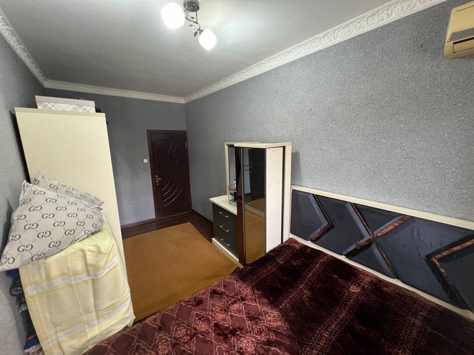 2в3 комнатная квартира возле метро Яшнабад , 2/2/4, 50 кв.м