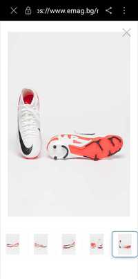 Футболни обувки нови