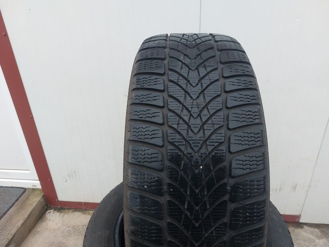 125 lei bucata! Set anvelope M+S/IARNA 225 55 17 Dunlop