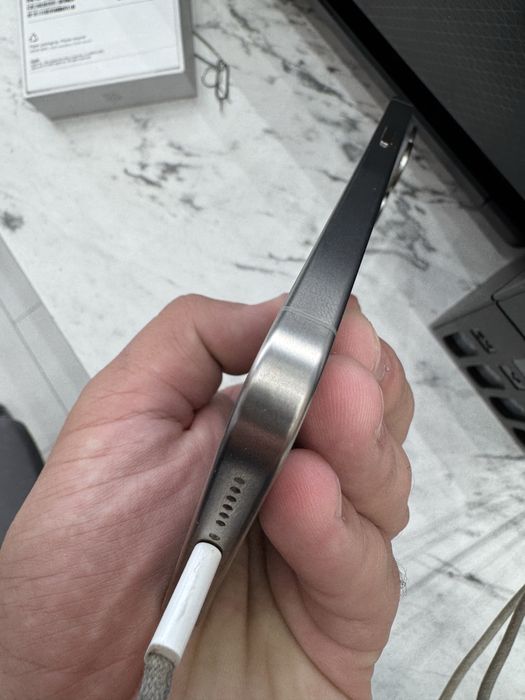 iPhone 15 Pro Max natural 256Gb 84%