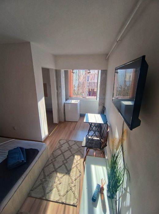 Inchiriez garsoniera regim hotelier