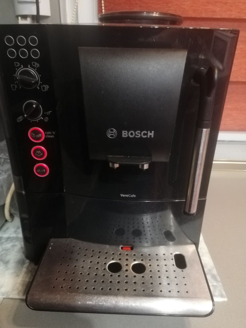 Кафеавтомат BOSCH TES50129RW