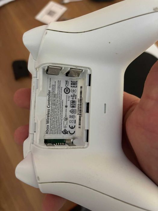 Xbox Series S + Controler , ideal cadou pentru un copil sau o familie