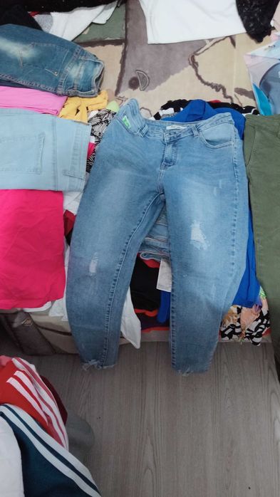 Blugi diferite modele