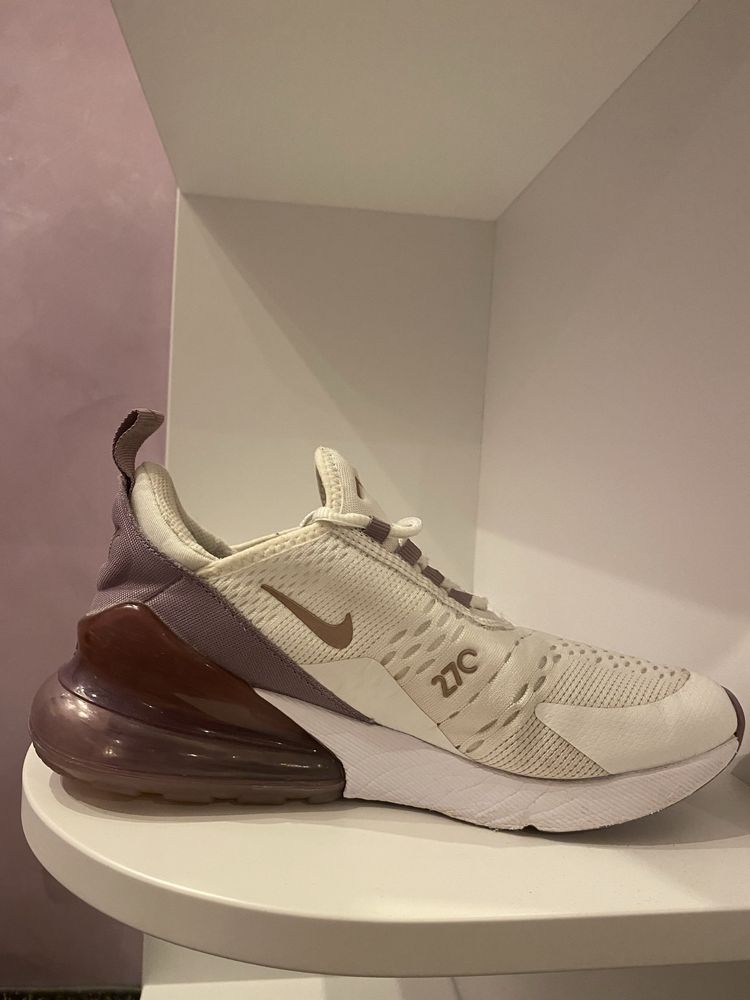 Оригинални обувки Nike Air Max 270
