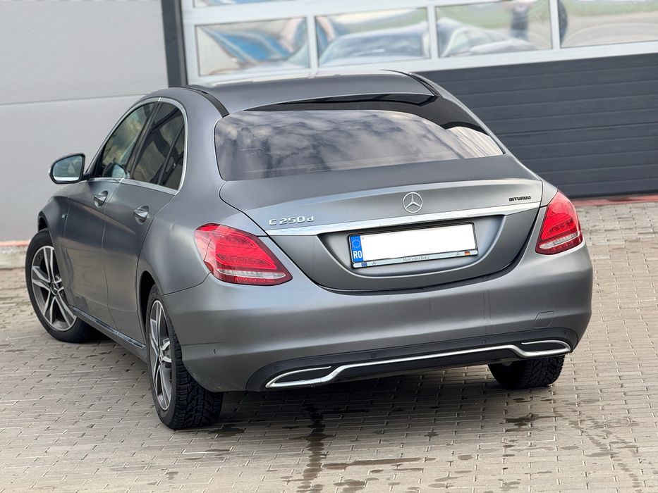 Mercedes C250 2018 204cp Gri mat de fabrica/9 G-tronic/Full led