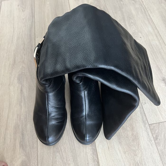 Кожени ботуши с ток