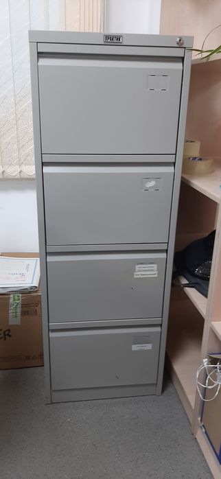 Железные выдвижные ящики