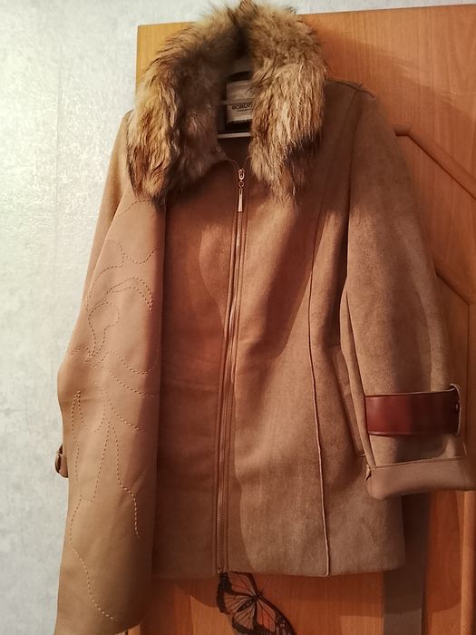 Продам женскую куртку, 6000тн.