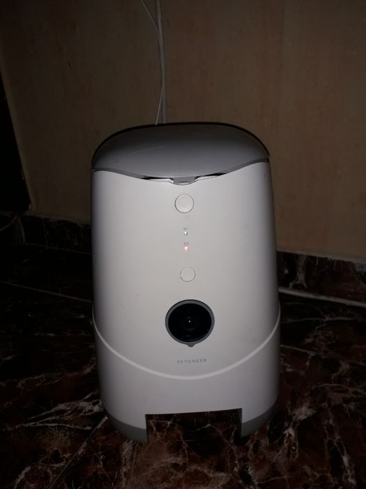 Aparat pt mancare pisica catel