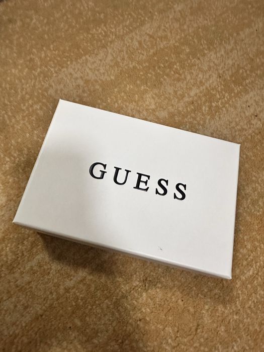 Дамско портмоне Guess