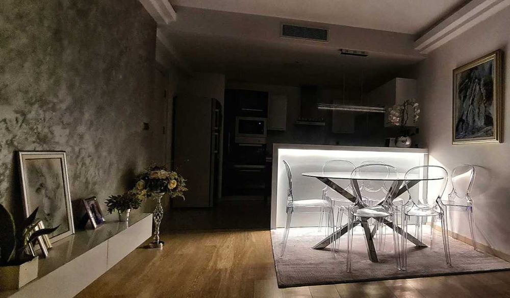 Дава се под наем Едностаен апартамент в Пловдив, Христо Смирненски - 37 кв.м за 204 € - Снимка #1