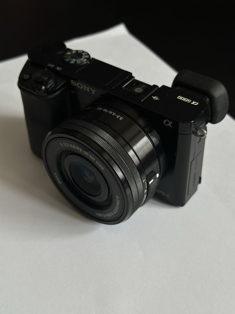 Sony A6000 комплектом