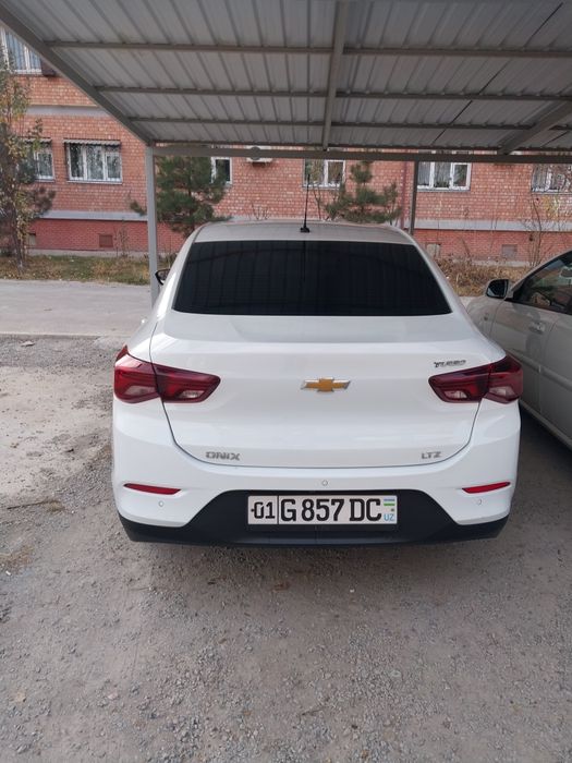 Onix LTZ turbo sotiladi