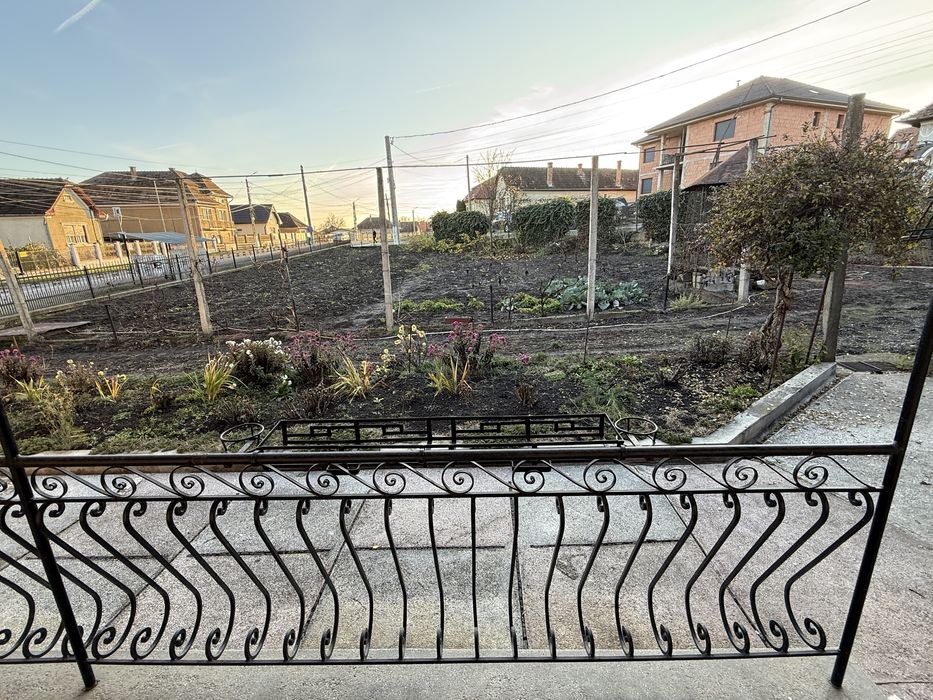 Casa de vanzare , PRET 160.000€