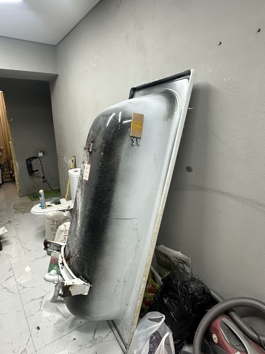 Ванна железная белая