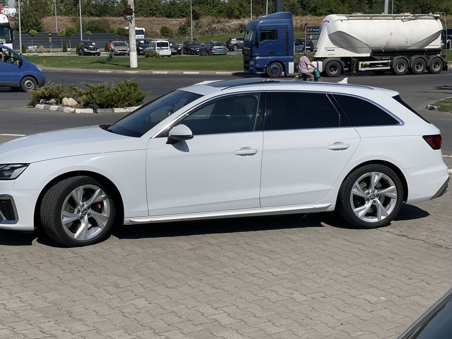 (Audi  A4)S4S4S4