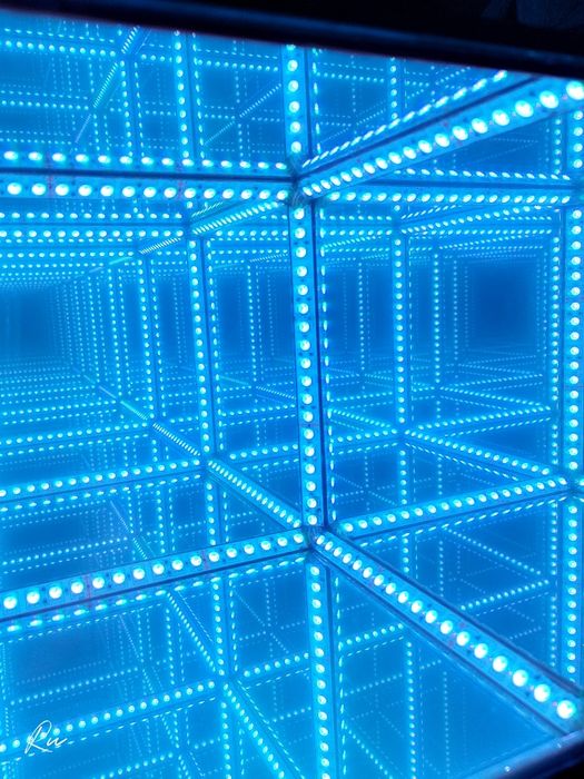 Нощна лампа Led Infinity cube