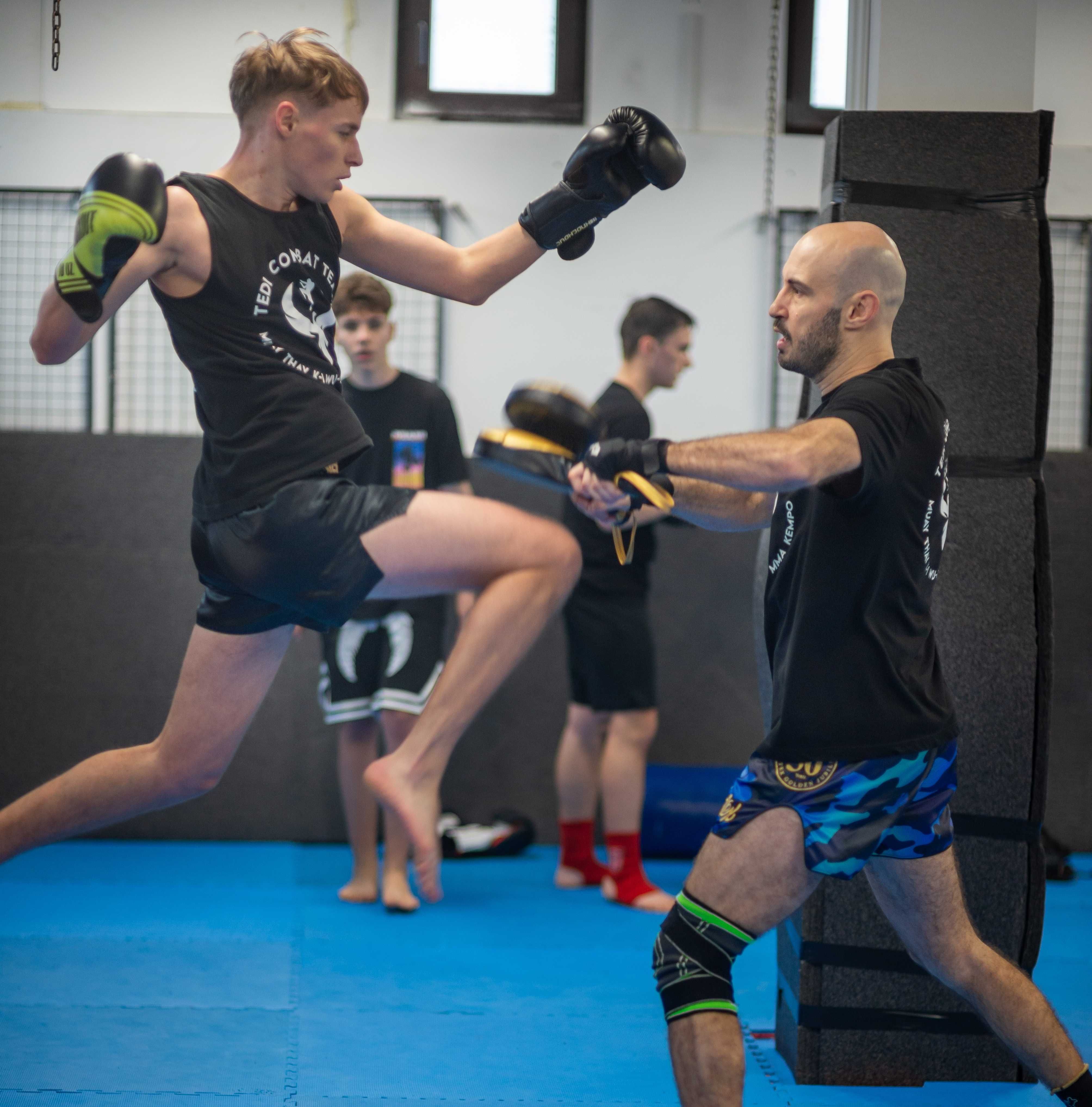 Antrenamente Kickbox Muay Thai Kempo Wu Shu K-1 MMA Bjj Berceni metrou