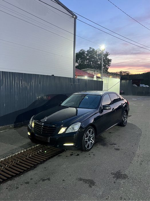 Vand Mercedes-Benz E 220