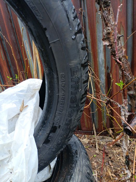 Гуми Goodyear 245 45 18 4бр.