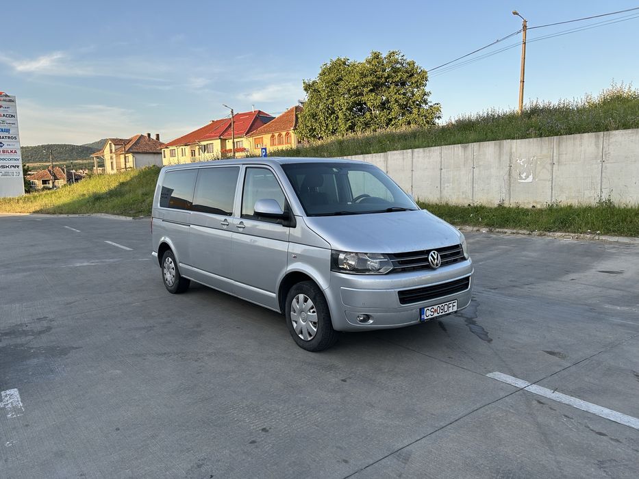 VW Caravelle 2,0 TDI Extra Lung 9 Locuri 2012Variante