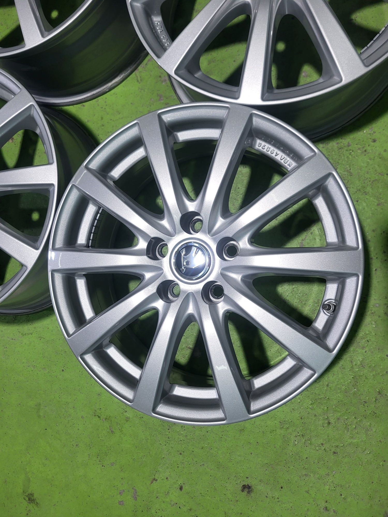 17 5x112 Skoda лети джанти 5х112 шкода