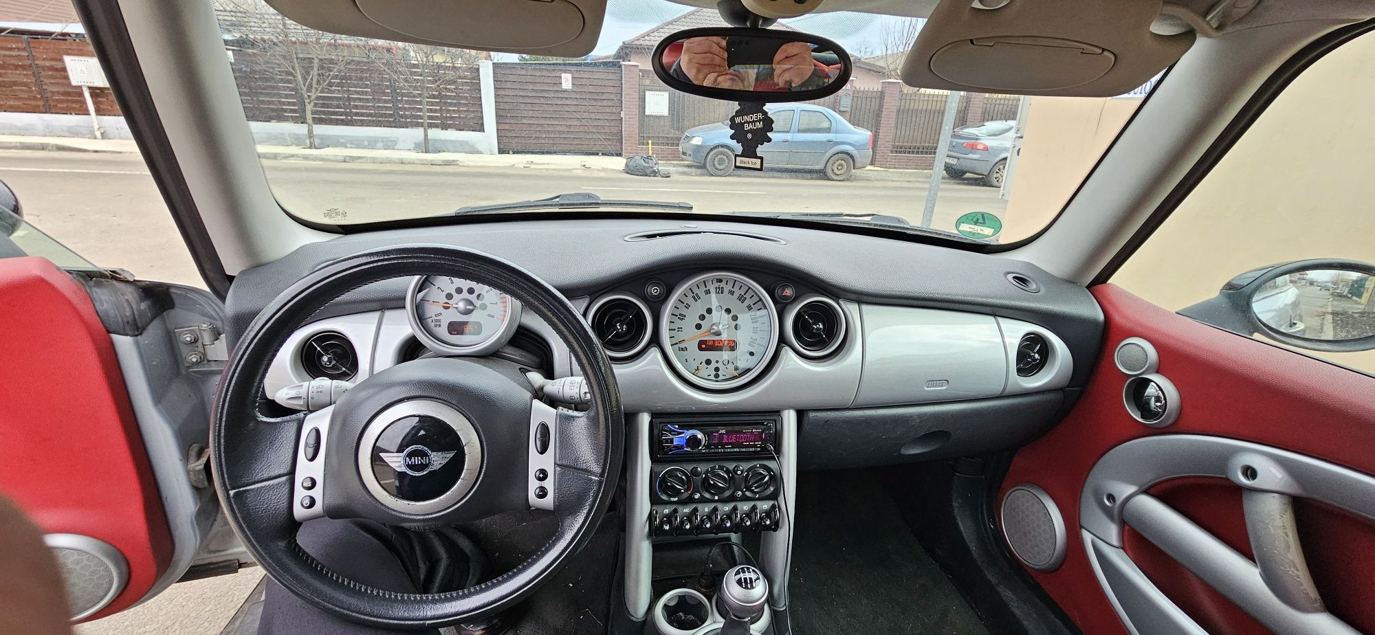 Mini Cooper 1.6.