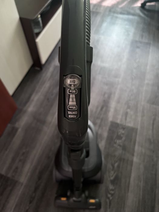 Продам пылесос LG