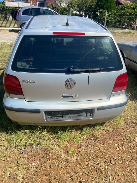 Volkswagen Polo 2000г 1.0 газ