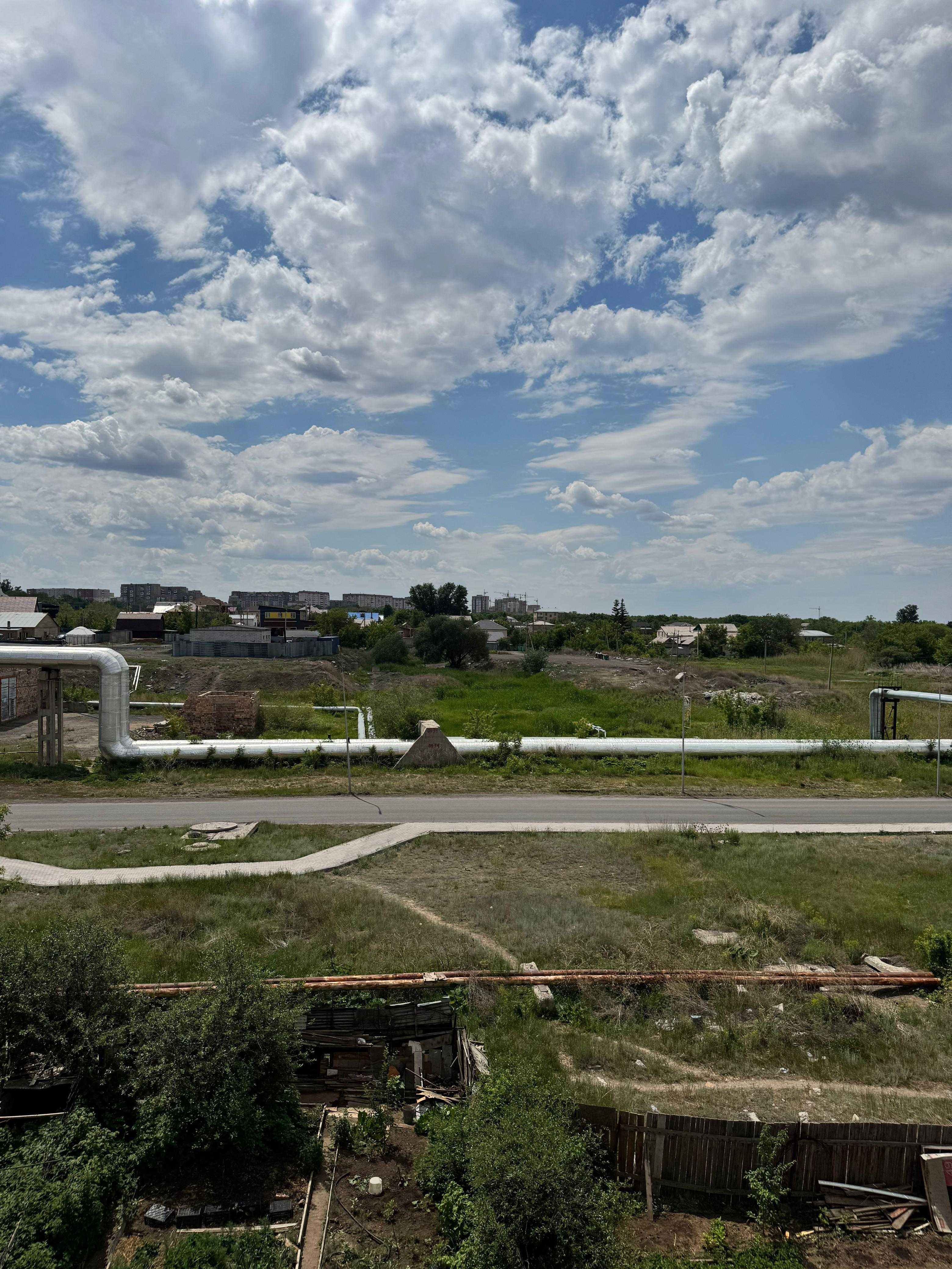 Продаём 2 комн. кв. - мкр. Восток -3 , дом 9 на 5/5 этаже