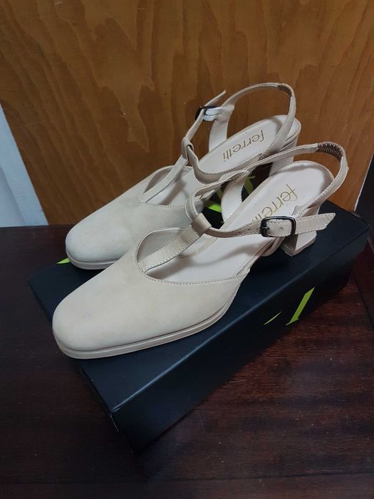 Дамски официални обувки. Ferretti .Made in Italy.