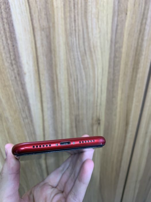 Iphone XR red 64 gb 77%
