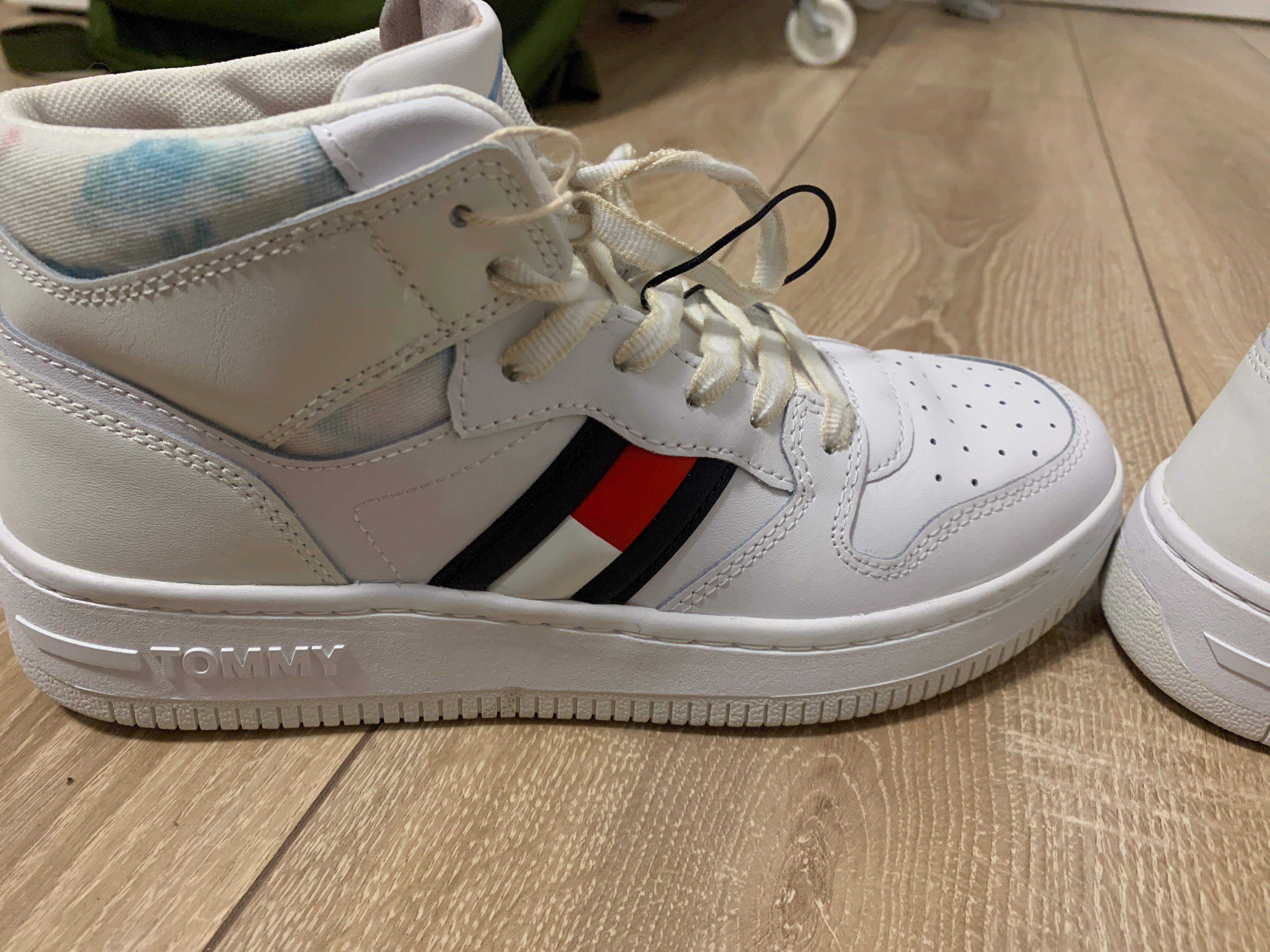 Tommy Hilfinger sneakers new