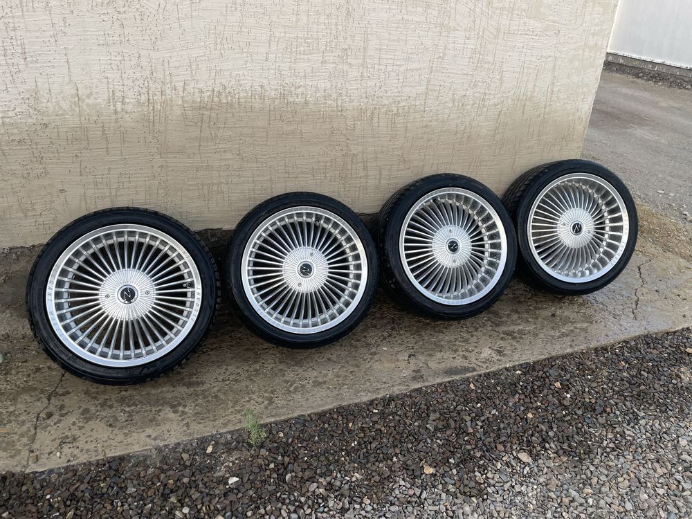 Шины с дисками 205/45 R17 новый