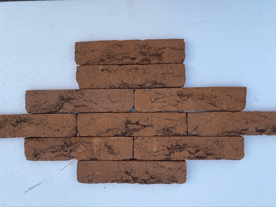 Caramida Aparenta feliata