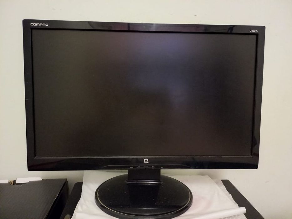 Манитор,клавиатура,камера,мышка