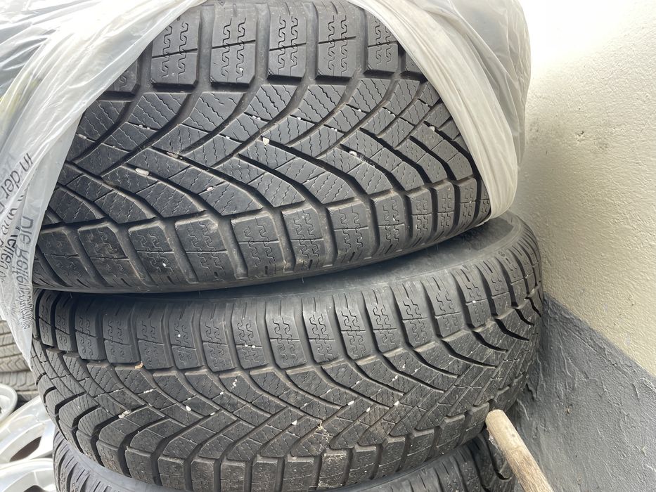 Комплект нови зимни гуми 215/65/16 Falken M+S