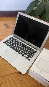 MacBook air i5 noutbuk