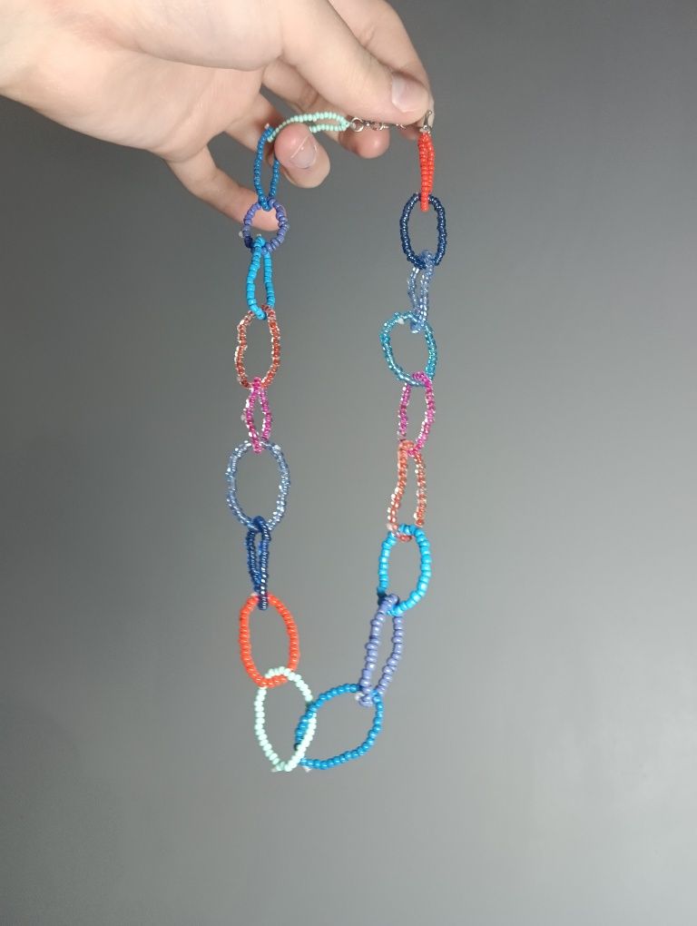 Украшение из бисера