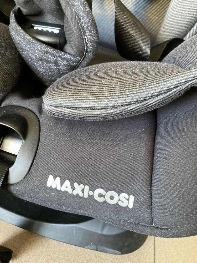 Maxi-Cosi Стол за кола 9-36кг Titan