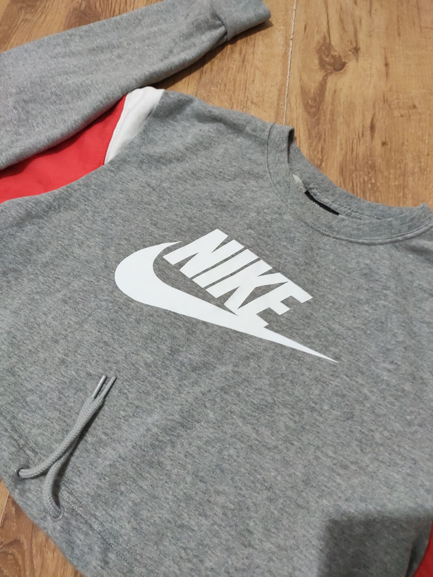 Bluza dama Nike cropped mărimea S/M