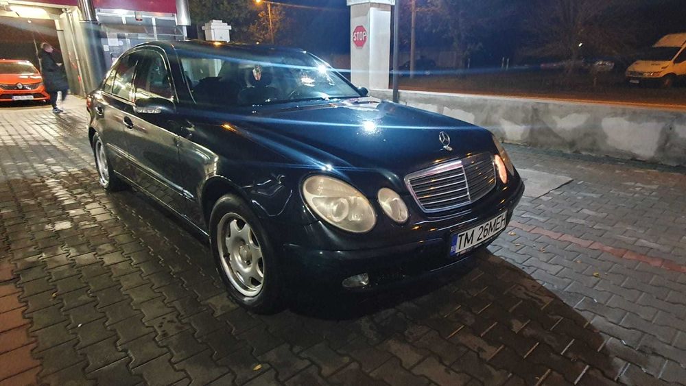 Mercedes-Benz E-Class W211   - Oază de Confort la Drum Lung