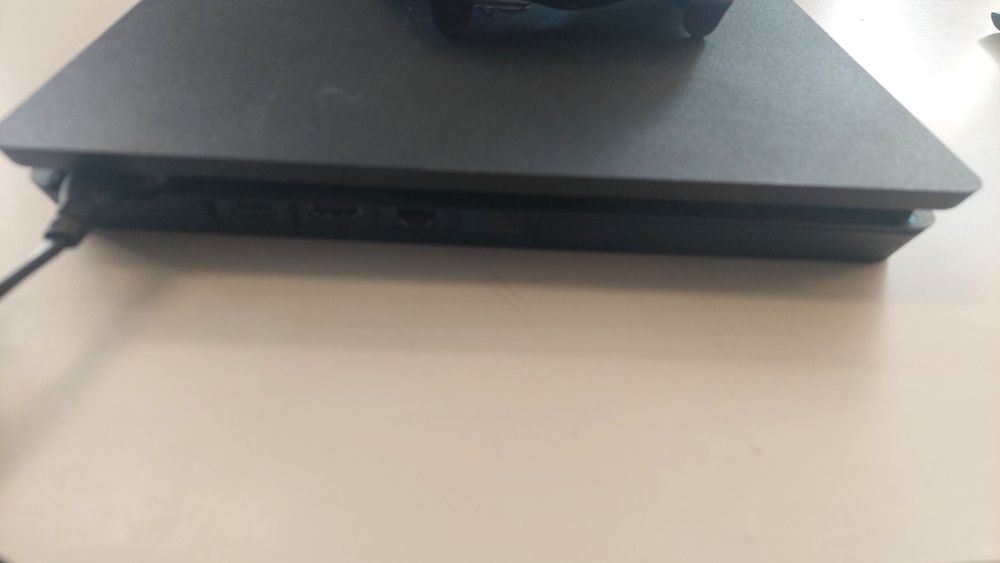 Игра PS 4 Slim 1TB + Джойстик