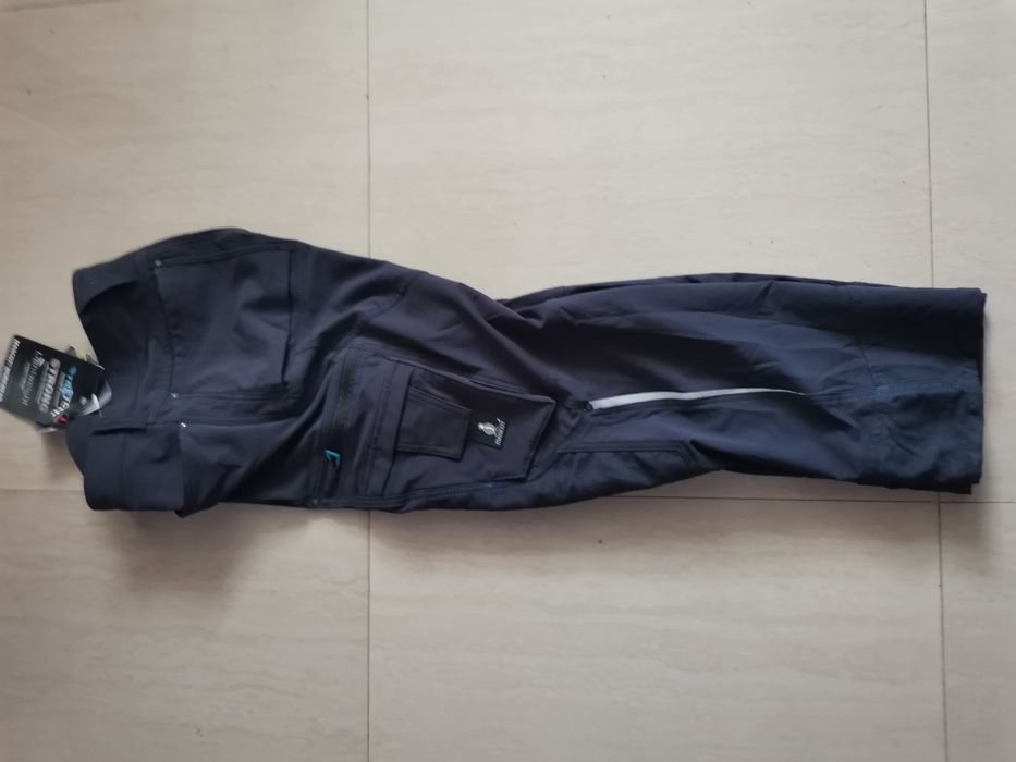 Vand pantaloni munca MASCOT marimea 48 NOI cu eticheta