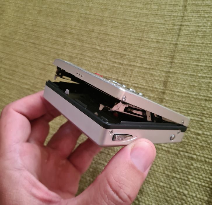 Sony Minidisc MD Recorder Walkman MZ-R70 Mini Disc Player Portabil