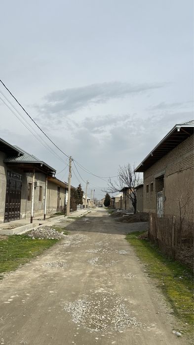 Участка Мустакиллик махалласида( тошкент магазинидан кирилад)